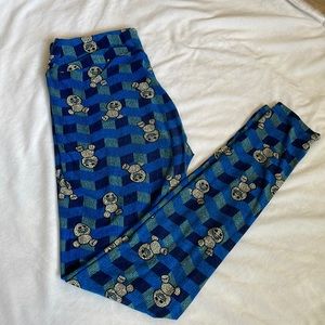 Lularoe leggings Cute blue snowman pattern comfy and soft material leggings